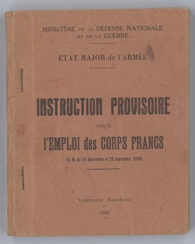 Instruction provisoire sur l’emploi des chars de combat comme engins d’infanterie – France. État-major de l’armée. 3e bureau – 1977