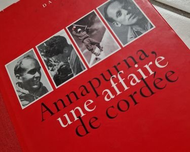 Annapurna, une affaire de cordée – David Roberts – 2000